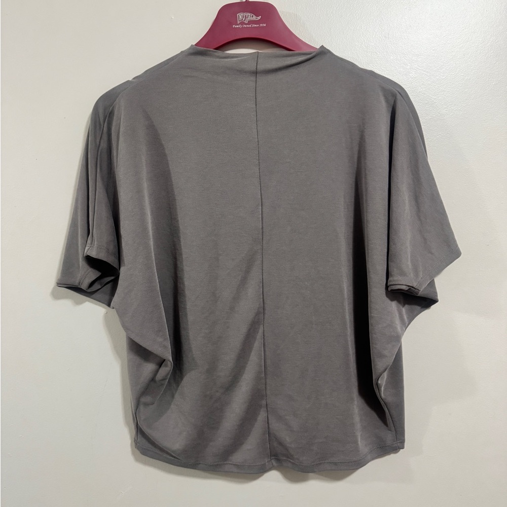 Grey REVIR Made In Michigan Women's Top Size S/M - Picture 2 of 3